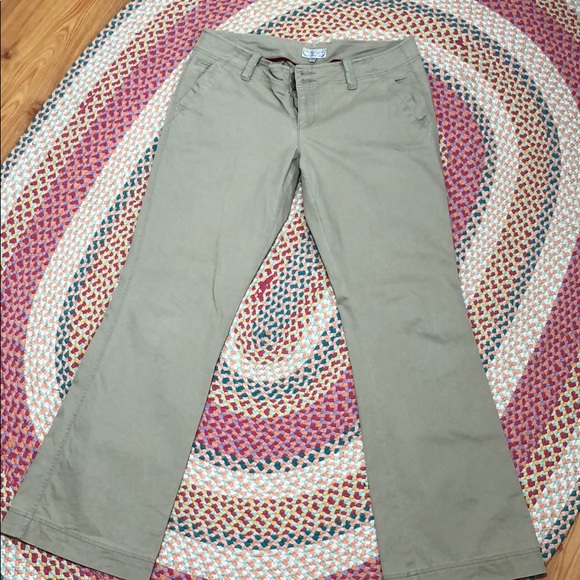 American Eagle Outfitters Pants - Long Khaki pants